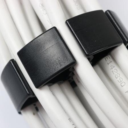 Интернет-органайзер для черного кабеля